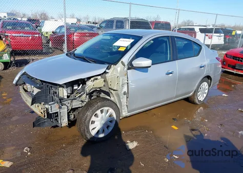 2016 Nissan Versa 1.6 S/1.6 S+/1.6 Sl/1.6 Sv z USA, uszkodzony, nr VIN 3N1CN7AP1GL861903